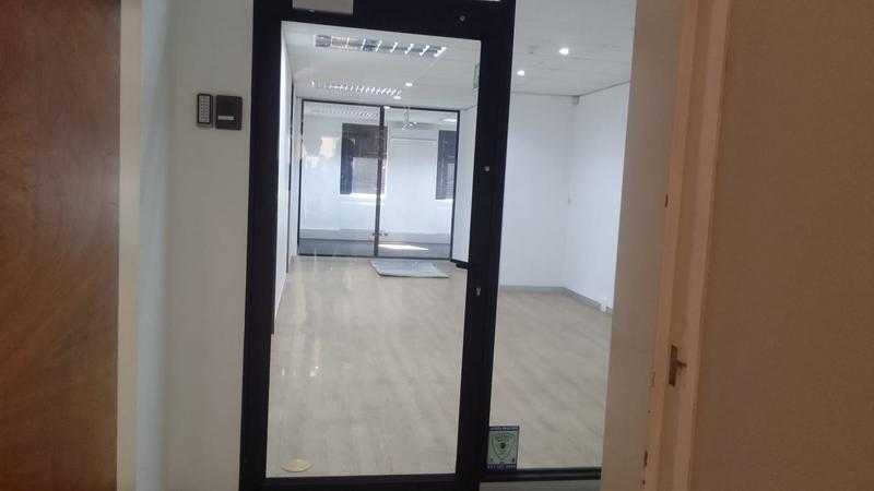 To Let commercial Property for Rent in Parow North Western Cape